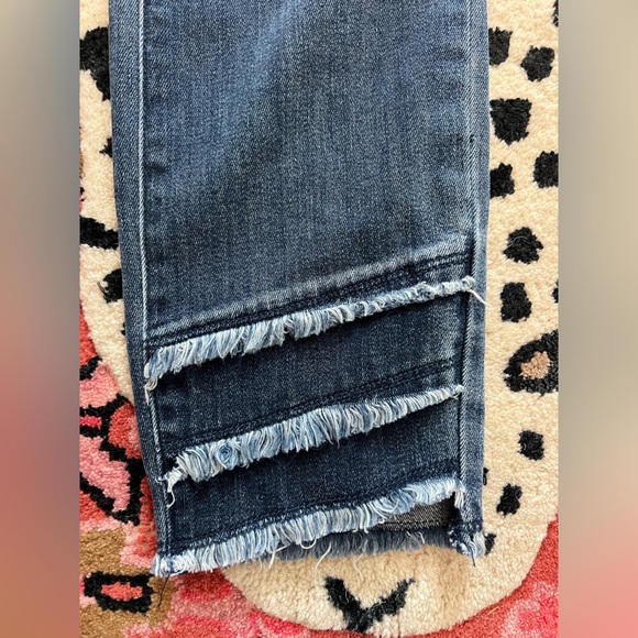 Ap.ny  fringe hem capri pants - Picture 4 of 5